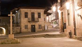 Free Tour Nocturno Pontevedra: Cristianos y Paganos
