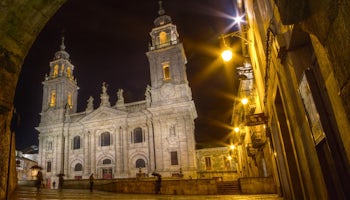 Free Tour Nocturno de Lugo: Historias de Romanos