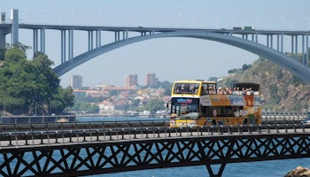 Yellowbus Porto