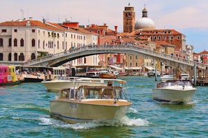 Paseo En Barco Venecia