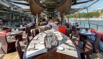 crucero con comida en paris